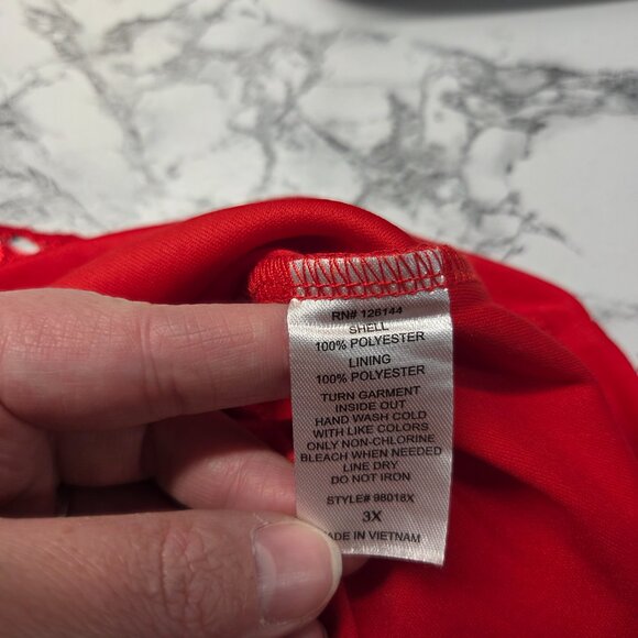 Jade Mood 3X Vibrant Red Tank Top Crocheted Overlay Poncho Shawl - Picture 10 of 10